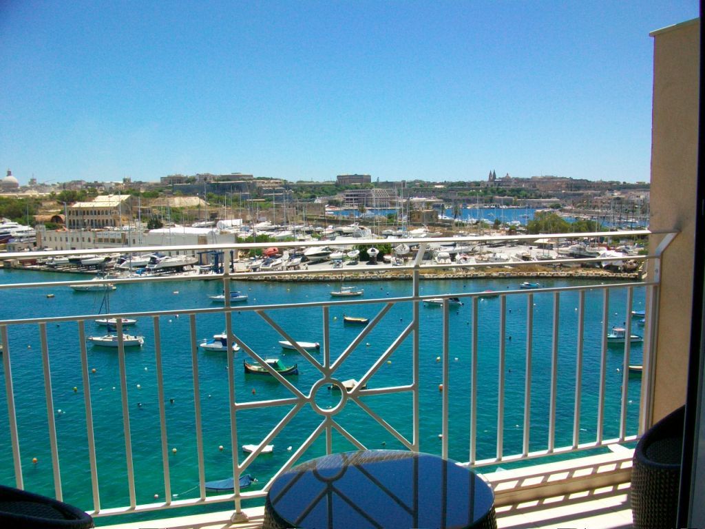 Bayview Hotel By St Hotels Gzira Exterior photo